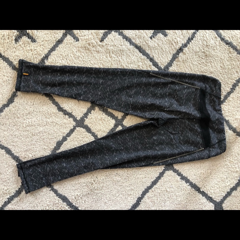Lucy grey leggings